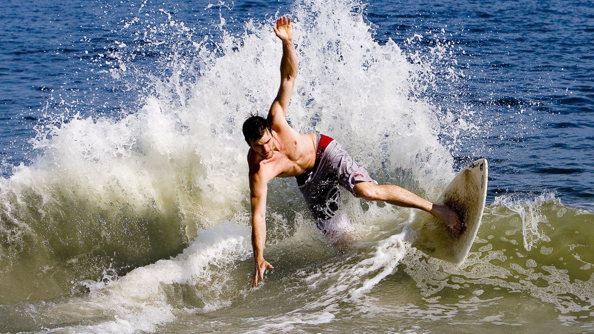 Kaiyun(中国)开云-跳水稳中求胜南非女将步步为营，跳水女王